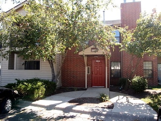 2048 N Rand Rd Unit 101, Palatine, IL 60074