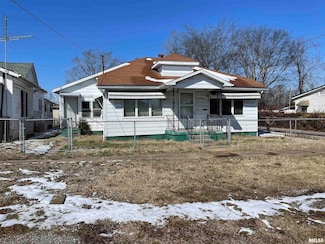 1009 Vienna St, Metropolis, IL 62960