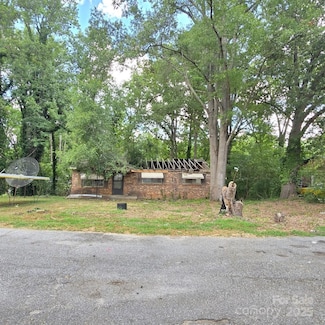 216 Connecticut Ave, Gaffney, SC 29341