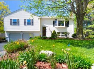10 Gregory Ln, Wayland, MA 01778