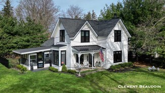 156 S Union St, Douglas, MI 49406