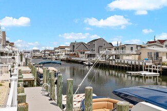 11 Barry Ln, Manahawkin, NJ 08050