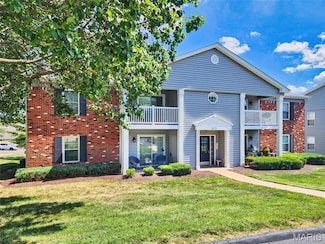 9608 Bent Pine Dr Unit H, Saint Louis, MO 63126