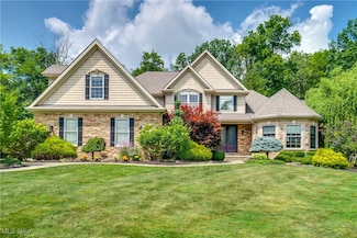 6424 Highland Green Dr, Medina, OH 44256