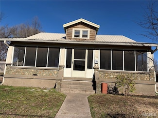 1138 Woodland Dr, Jackson, MO 63755