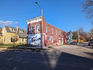 724 S Main St, Goshen, IN 46526