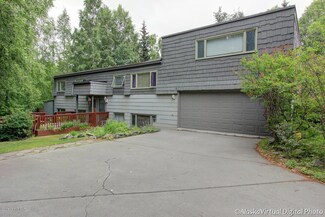 1317 Crescent Dr, Anchorage, AK 99508