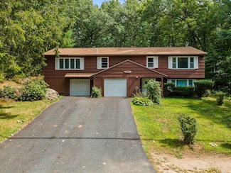 12 Davis Rd, MerriMacK, NH 03054