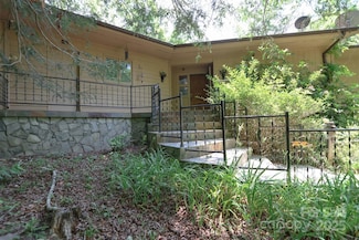388 Island Creek Rd Unit 390, Lake Lure, NC 28746