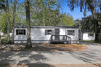2040 Porto Blvd, New Smyrna Beach, FL 32168