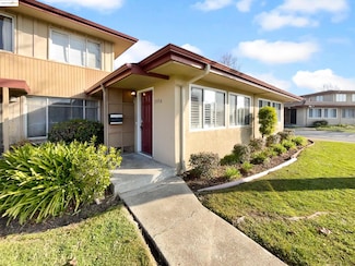 1555 Day Ave Unit A, San Mateo, CA 94403