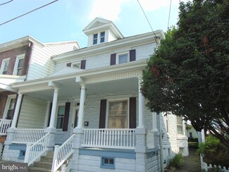 319 W Market St, Orwigsburg, PA 17961