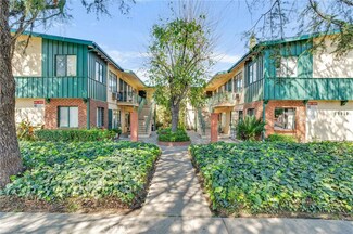 15919 Sherman Way, Los Angeles, CA 91406