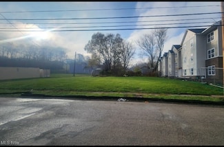 822 W Muskingum Ave, Zanesville, OH 43701