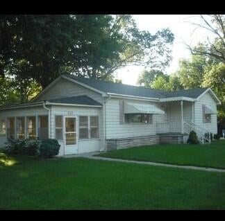 607 S Kouts St, Kouts, IN 46347