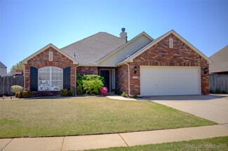 1717 W Charleston St, Broken Arrow, OK 74011