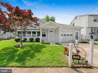 220 Lafayette Ave, Magnolia, NJ 08049