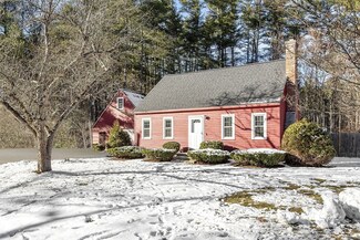 21 Walnut St, Townsend, MA 01469