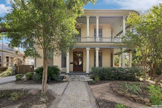 134 Cedar St, San Antonio, TX 78210