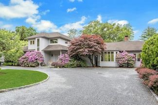 680 Weed St, New Canaan, CT 06840