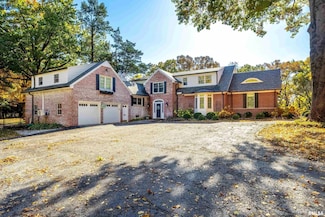 18155 243rd Ave, Pleasant Valley, IA 52767