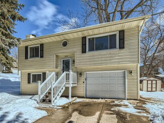 2623 Kerry Ln, Mound, MN 55364