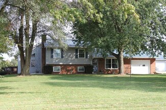 8754 19th Rd, Argos, IN 46501