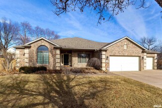 5438 56th Avenue Ct E, Bettendorf, IA 52722