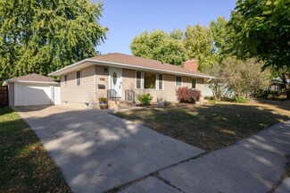 1523 10th Ave NE, Rochester, MN 55906