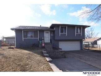 15117 Z St, Omaha, NE 68137