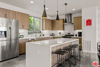 1344 Douglas St, Los Angeles, CA 90026
