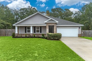 3470 Sparco Dr, Crestview, FL 32539