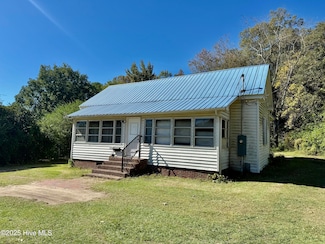 1215 Roberdel Rd, Rockingham, NC 28379