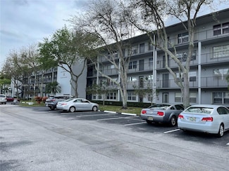 300 SW 134th Way Unit 209E, Pembroke Pines, FL 33027