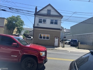 558 S Broad St, Elizabeth, NJ 07202