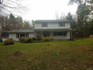 13573 Ward Rd, Holland, NY 14080
