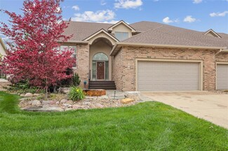 954 Glen Oaks Terrace, West Des Moines, IA 50266