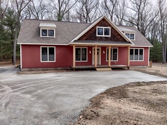 914 S Hilton Park Rd, Muskegon, MI 49442