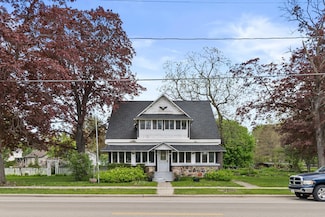 224 E Main St, Eagle, WI 53119