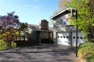 93 Kanawha Dr, Montreat, NC 28757