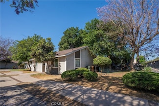 260 E Walnut Way, Fullerton, CA 92832