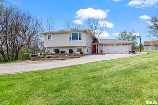 310 Main St, Tallula, IL 62688