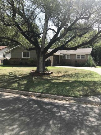 982 N Westlink Ave, Wichita, KS 67212