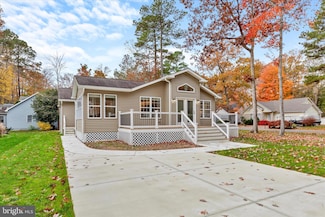 2 Dinghy Ct, Berlin, MD 21811