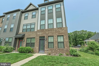 7221 Sprouse Ct, Glen Burnie, MD 21060