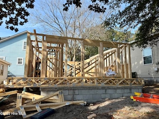 703 N 11th St, Wilmington, NC 28401