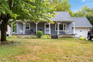 1085 Novak Rd, Grafton, OH 44044