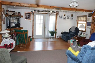 12 Pawtucket Ave, Claremont, NH 03743