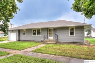 321 W 7th St, North Bend, NE 68649