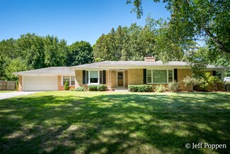 343 Carpenter Ave NW, Grand Rapids, MI 49504